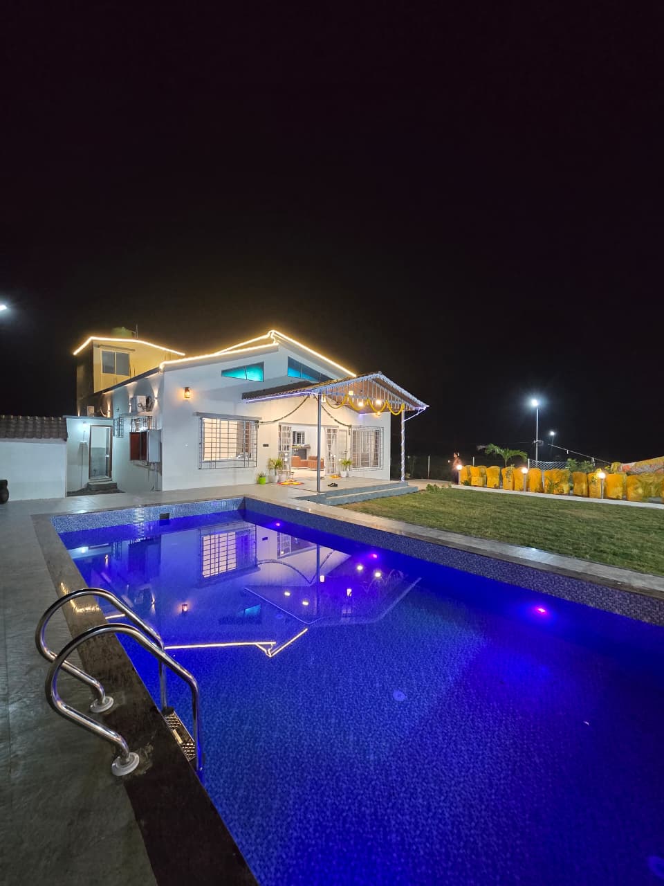 Pool & Waters